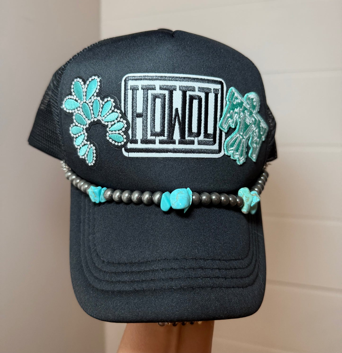 Howdy Trucker hat