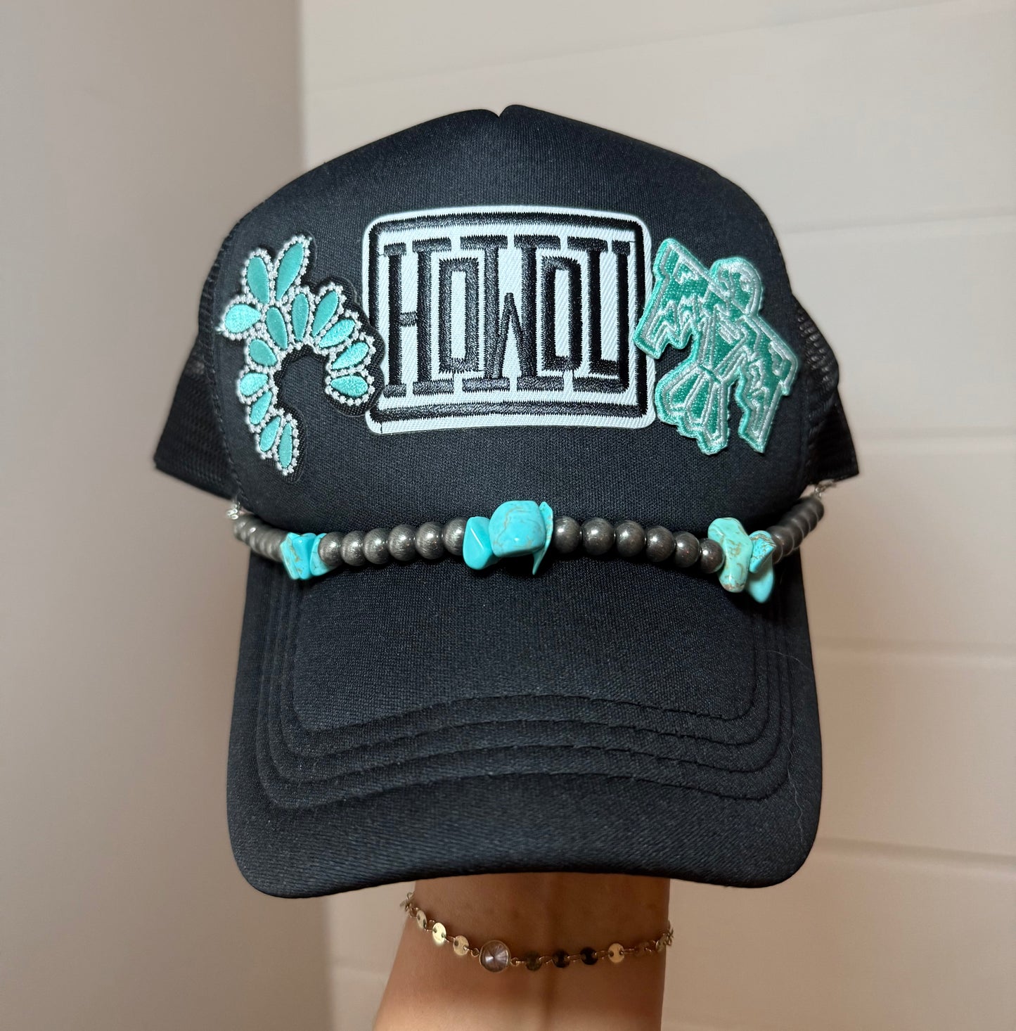 Howdy Trucker hat