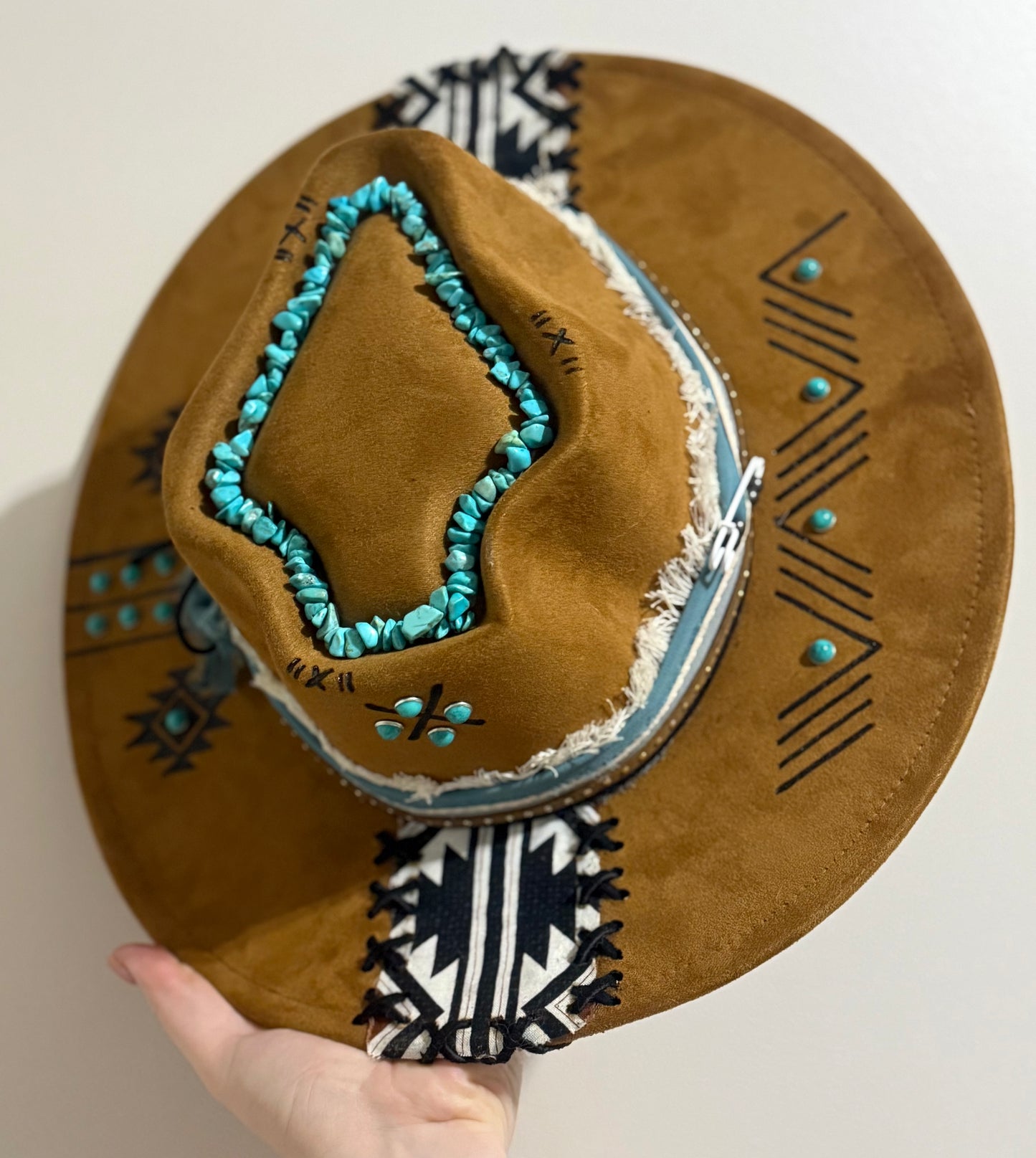 Arrows Out Wide Brim Hat